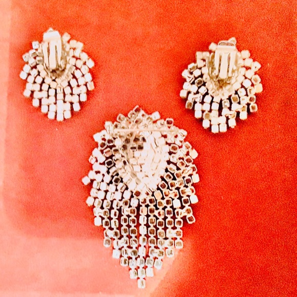 Vintage Rhinestone Earrings (Clip-on) & Broach Set - Picture 3 of 3